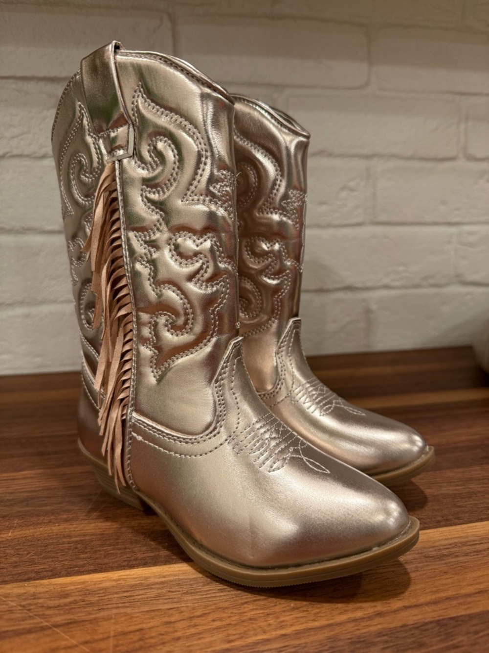 Harper Canyon Metallic Rose Gold Fringe Cowboy Boots NWOT